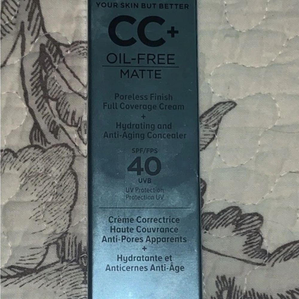 IT Cosmetics CC+ Cream Oil-Free  Matte Foundation 1.08 Oz Medium Tan